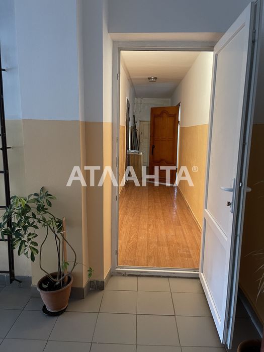 Продаётся квартира под ремонт в пгт. Таирова