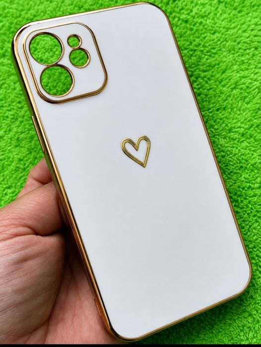 Чехол для iPhone 12