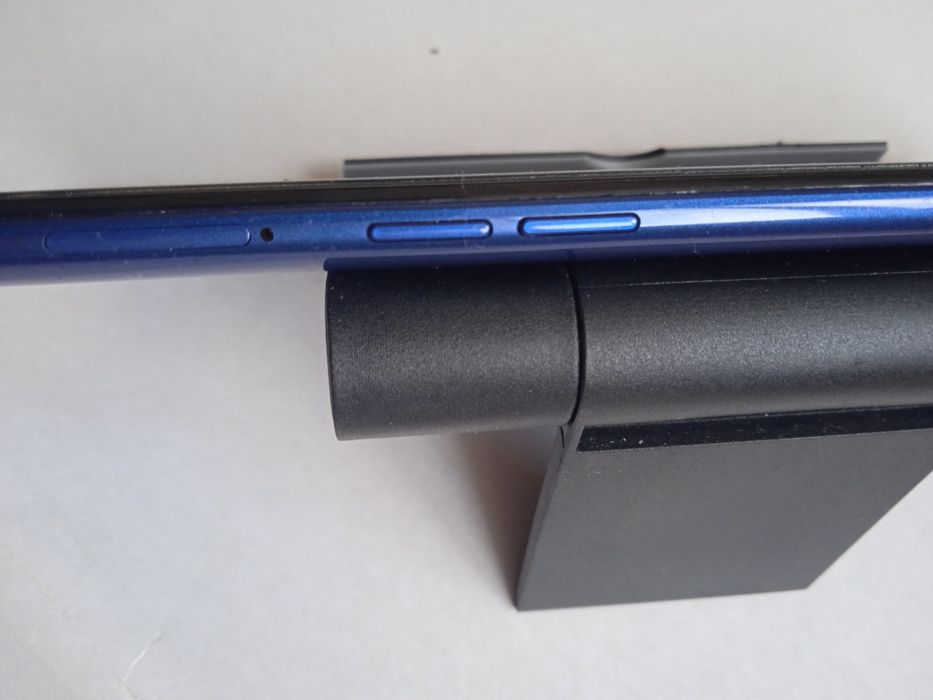 СамсунгА 10s. стан супер,великий,гучний.