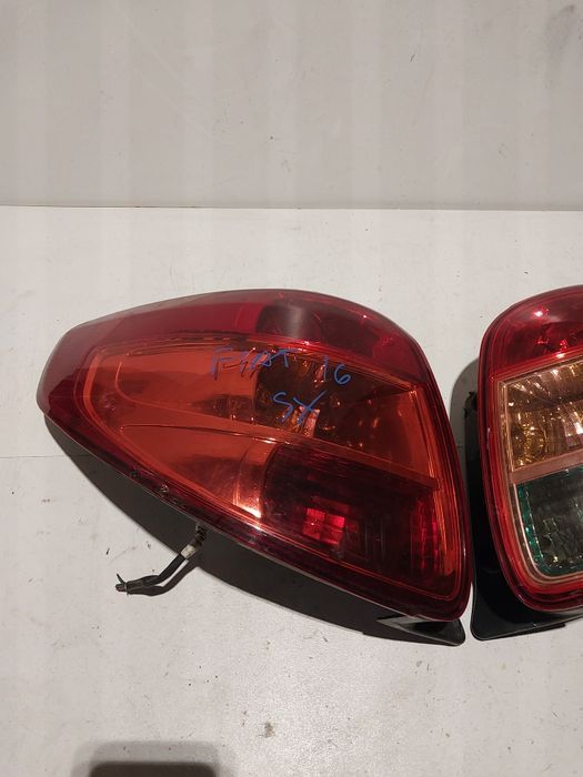 Suzuki sx 4 sx4 prawa lewa lampa tył tylna wkład lampy żarówek