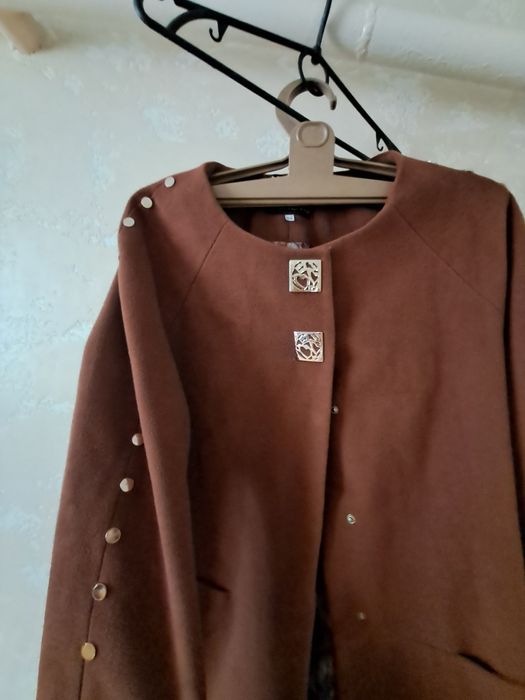 Пальто жіноче ,стан нового