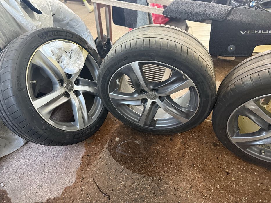 Продам колеса Lexus