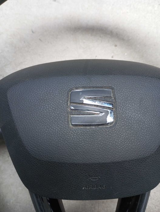 Volante Seat Leon 5f cupra com Airbag