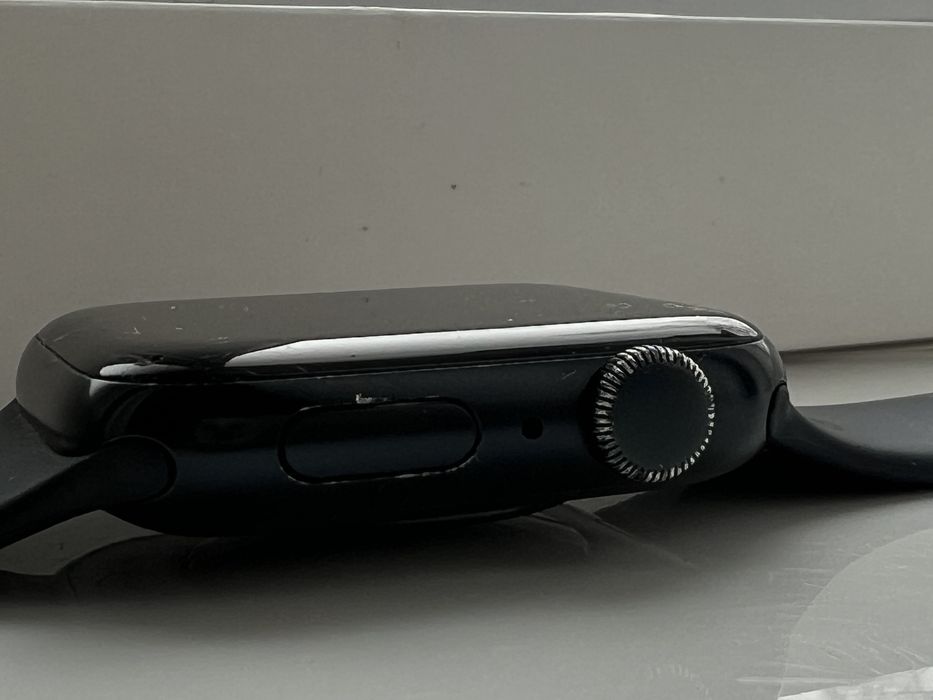 Apple watch SE ( 2nd Gen ) 44mm M/L