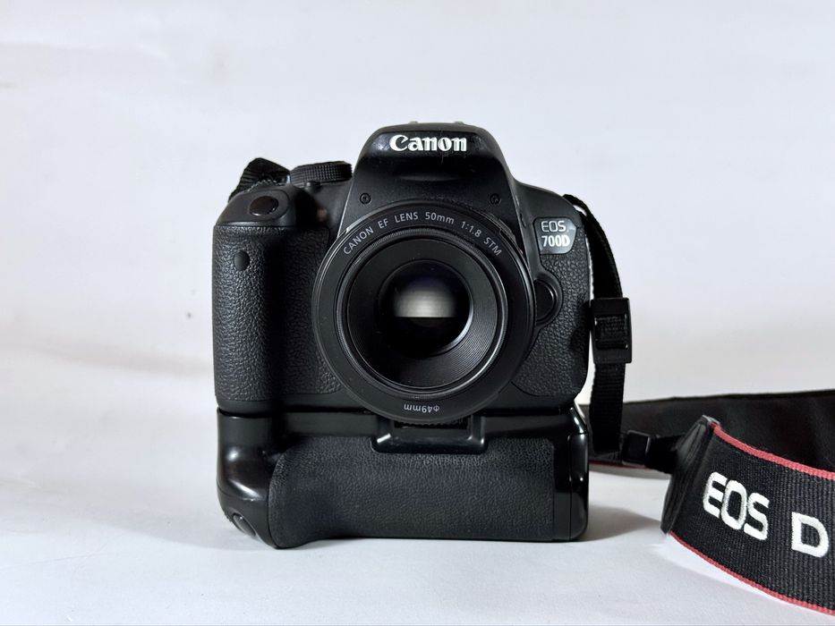 Canon EOS 700D +18-55 STM