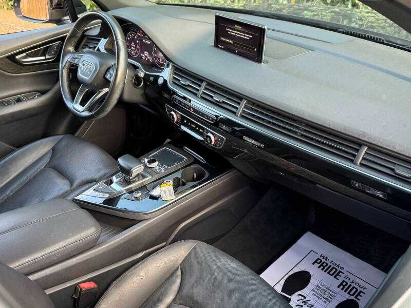 2017 Audi Q7 3.0T Premium Plus