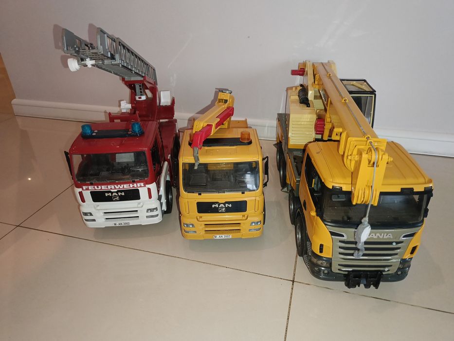 Traktory, ładowarka, przyczepa Bruder