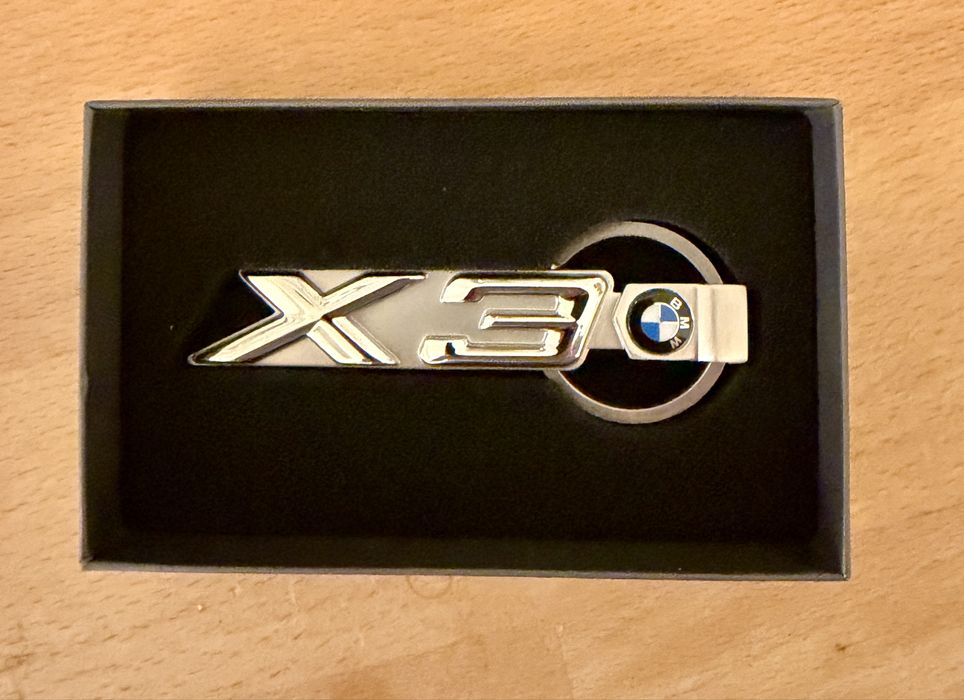 Oryginalny brelok BMW X3 nowy