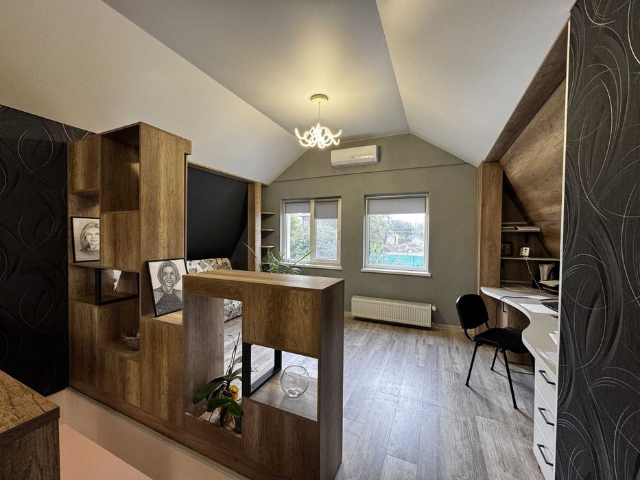 Сучасний будинок в пгт Таирове