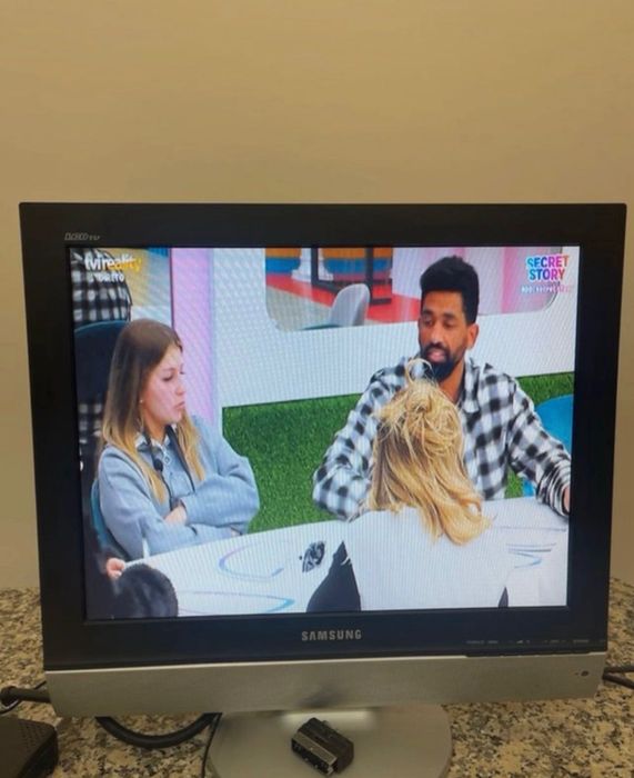Televisão Samsung. Funcionando