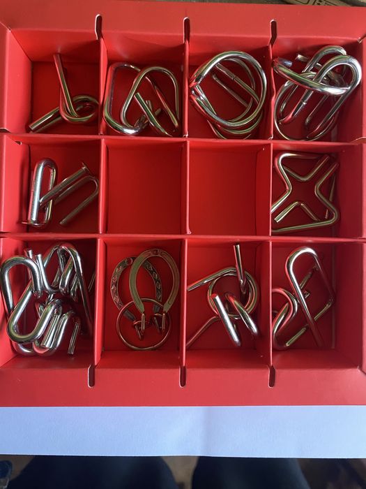 Металеві головоломки