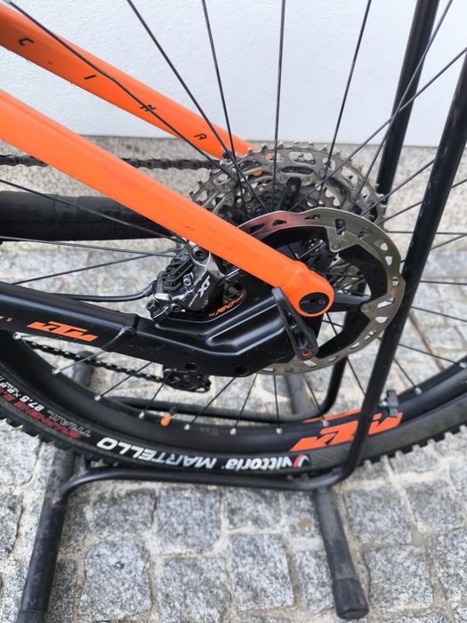 Bicicleta elétrica KTM macina