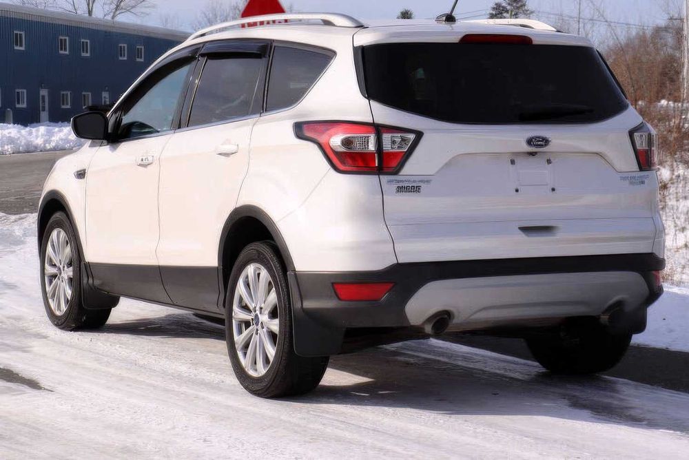 Ford Escape Titanium      2017