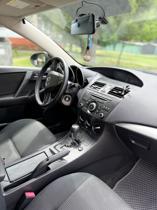 Mazda 3 2013 автомат