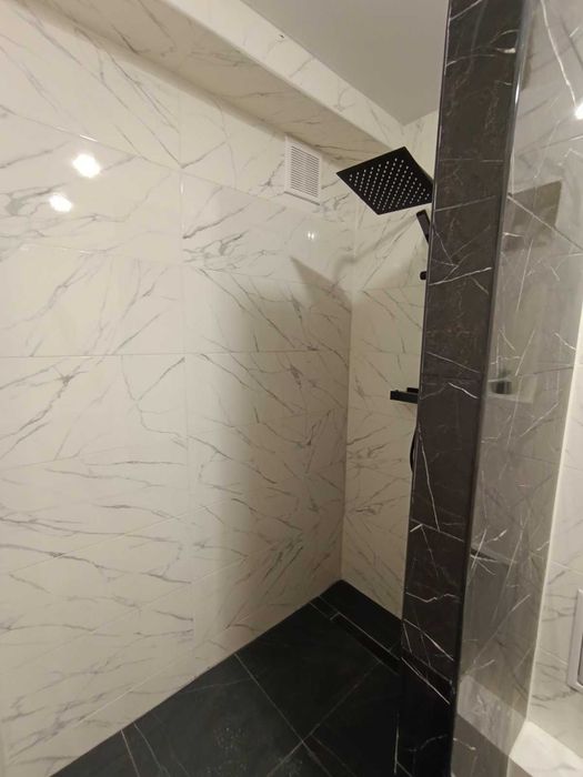 ПРОДАЖ 2-кімн. у центрі міста (А)