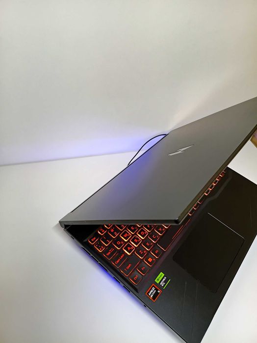 Ноутбук ІГРОВИЙ Acer Nitro V16 Ryzen 8645HS\RTX 3050 6GB\DDR5 16GB