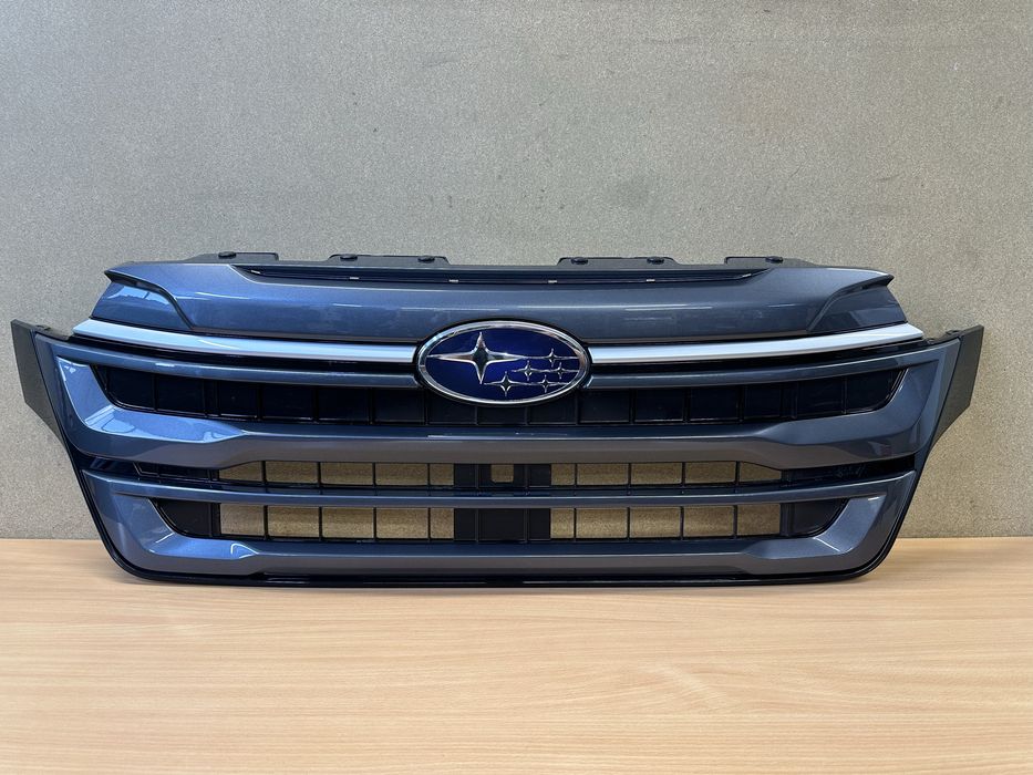 Решітка радіатора гриль Subaru Forester SL S15 91121SL020 91121SL030