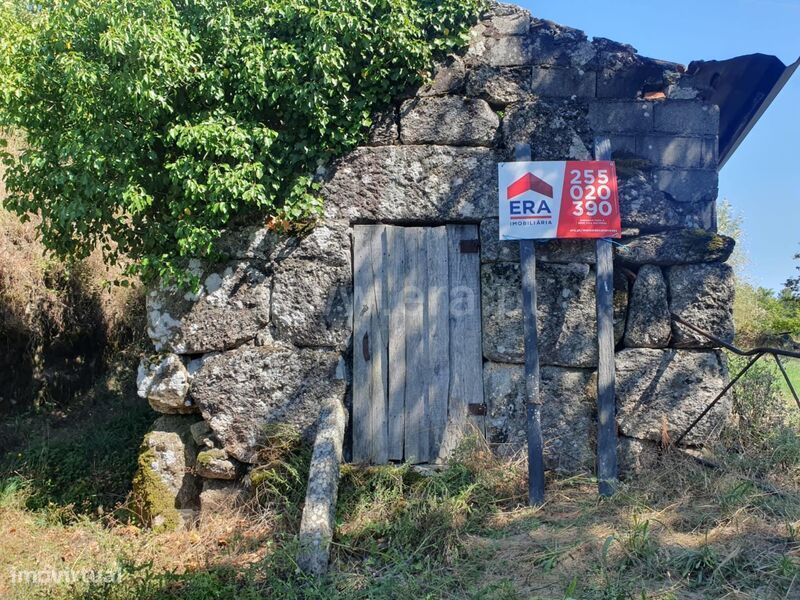 Terreno / Amarante, Bustelo, Carneiro e Carvalho de Rei