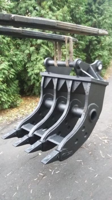 Riper kieł zrywak do koparki