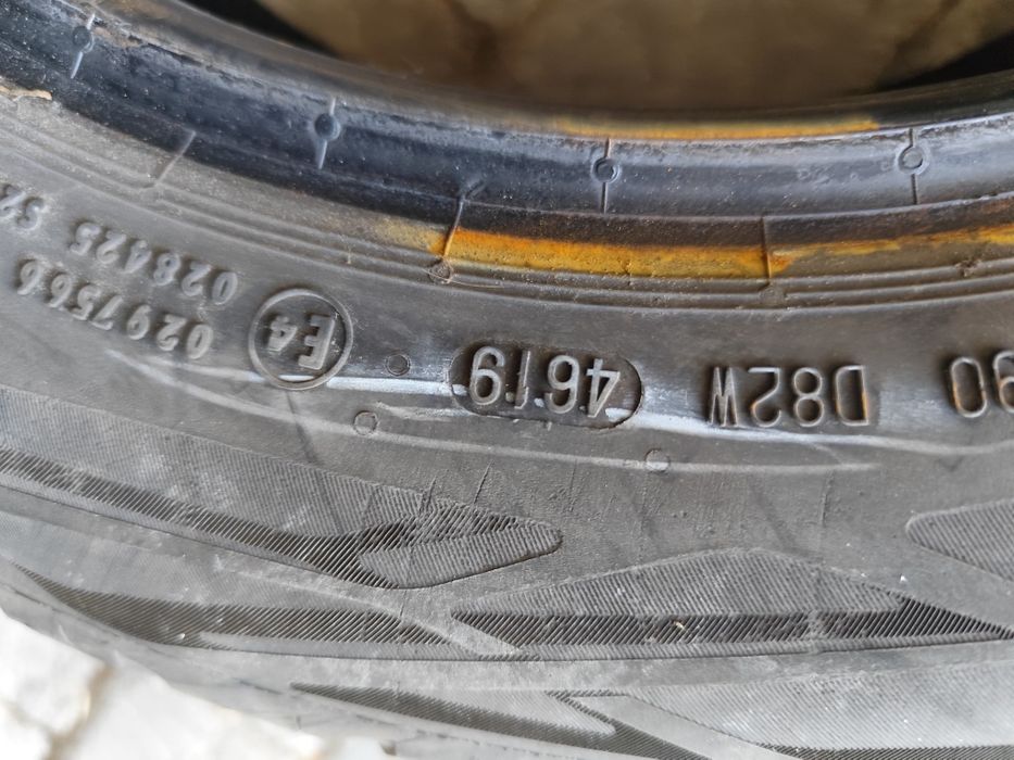 Pneus 185/60r15 Continental 75% piso