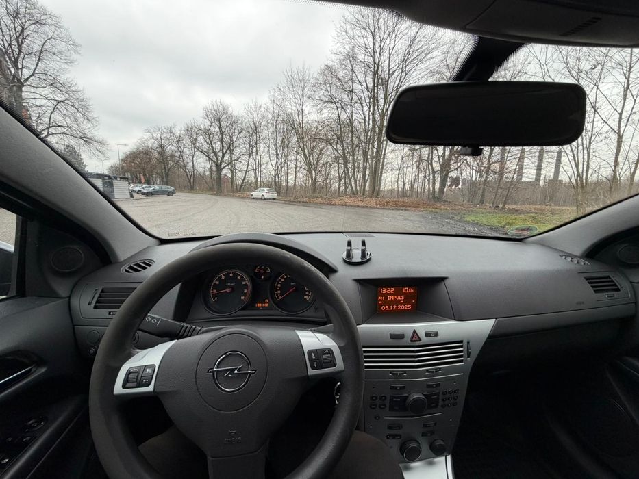 Opel Astra H Gtc 1.4 tylko 130000 km