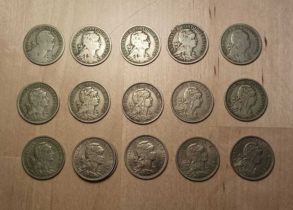 Moedas de 50 Centavos da Republica Portuguesa