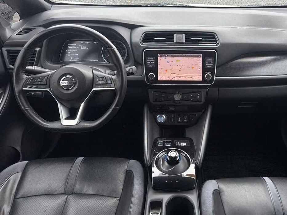 Nissan Leaf      2020