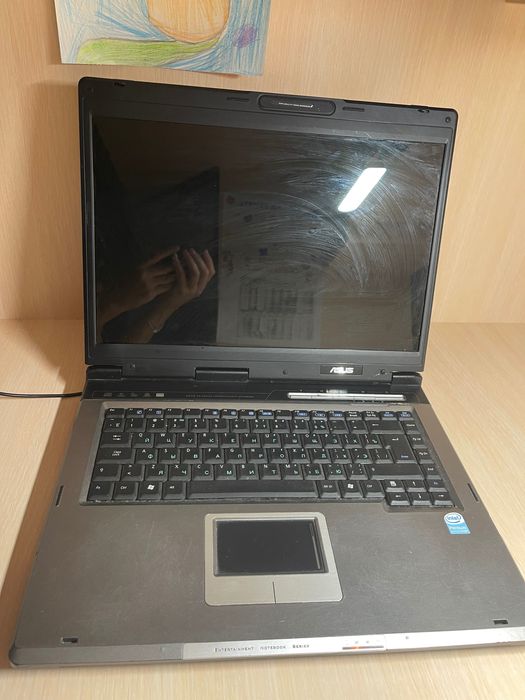 Ноутбук asus б в
