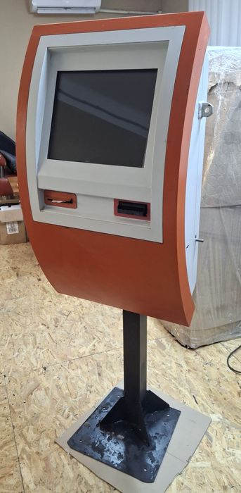 Платіжний термінал .,вуличний