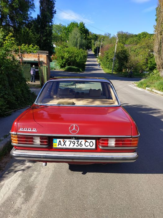 Продам Mercedes Benz 123