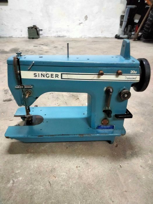 Máquina de costura Singer