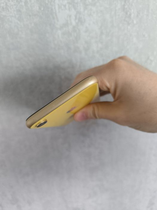 Apple iPhone XR 64 ГБ Neverlock