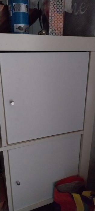 2 portas kallax brancas