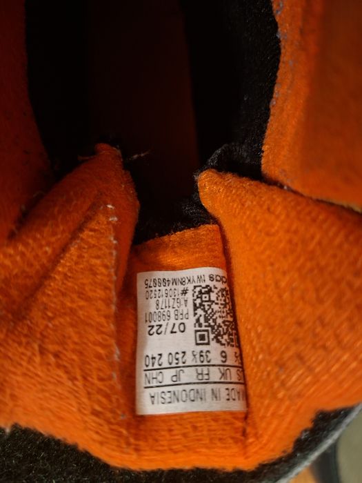 Buty zimowe Adidas Terrex śniegowce dla chłopca chłopięce 39 1/3