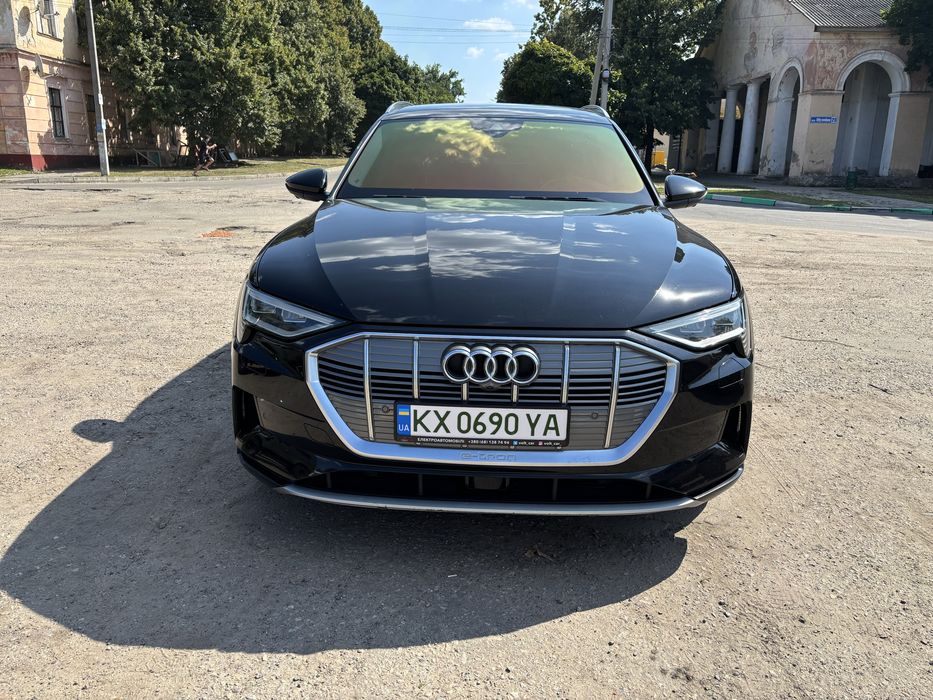 Audi e-tron 55