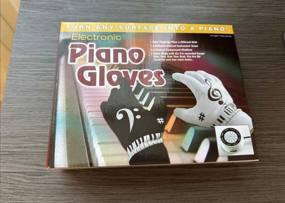 Продам електронні рукавички піаніно (синтезатор) з динаміком на пояс