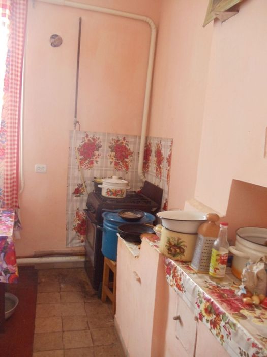 Продаж житлового будинку