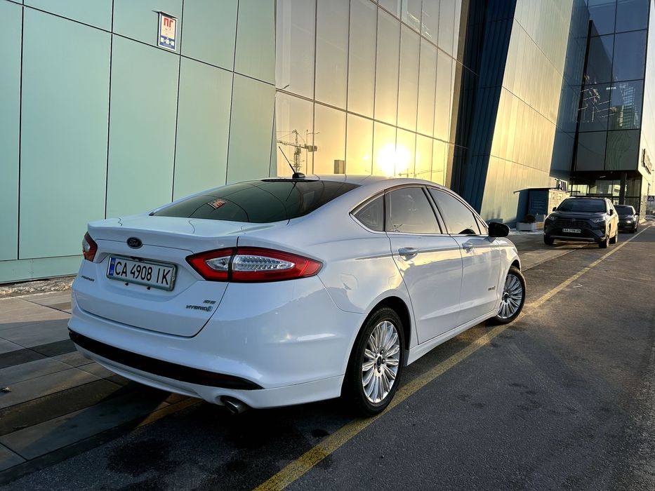 Ford fusion hybrid 2013 (2014)