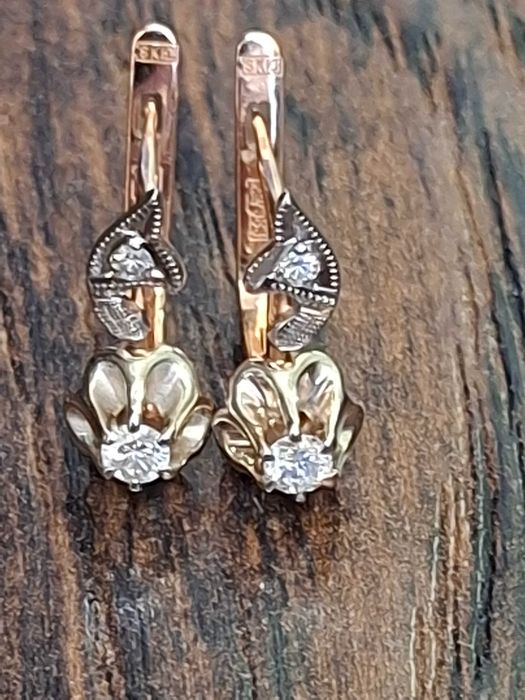 Золотые серьги Тюльпаны СССР 583 проба Бриллианты 0.25ct Киев (с биркой)
