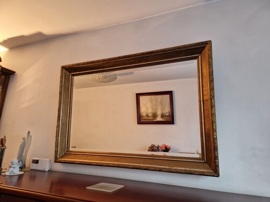 Duże lustro w oprawie 104x70
