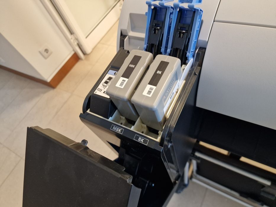 Duas Impressora plotter Canon TM-200