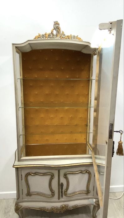 Vitrine Luís XV.