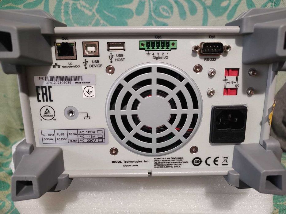 Блок питания Rigol DP832