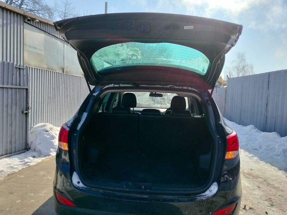Розборка Шрот Hyundai ix35 Розборка запчастини Хендай ix35