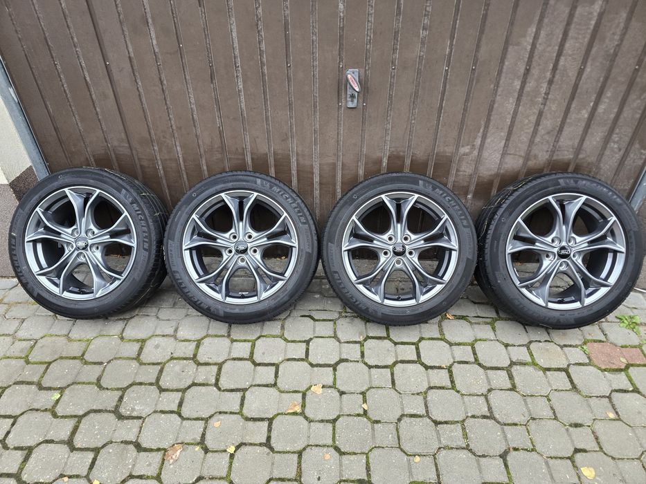 Felgi z oponami 215/50R17 Ford Focus ST line 5 V 5x108 4 IV Mondeo C-Max S-max Tourneo Connect I