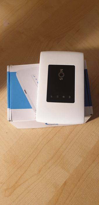 Wireless router.64740676477442122