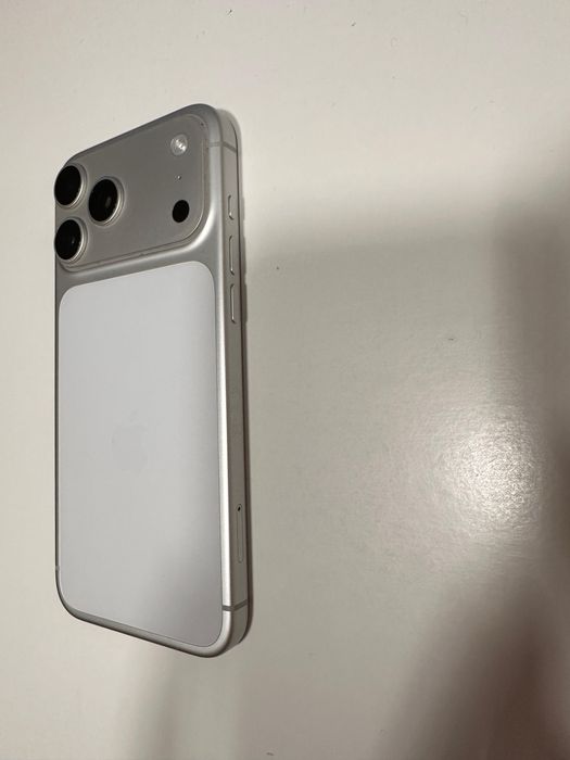 Iphone 17 Pro Max 256Gb Silver 100% bateria