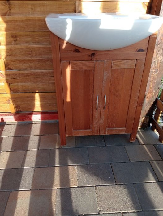 Uwalka z szafka drewniana