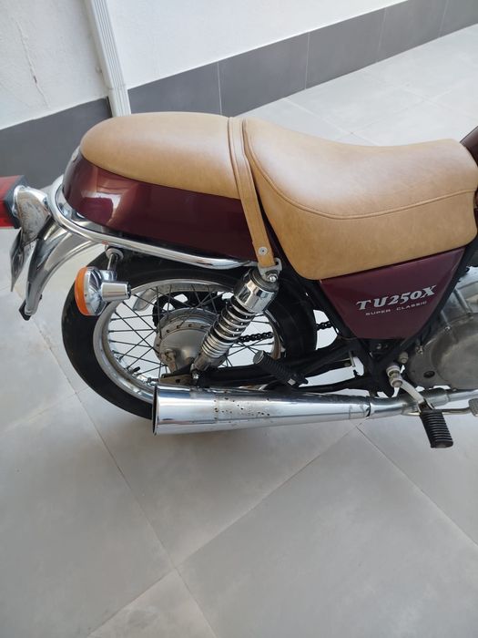 Mota Suzuki TU250X