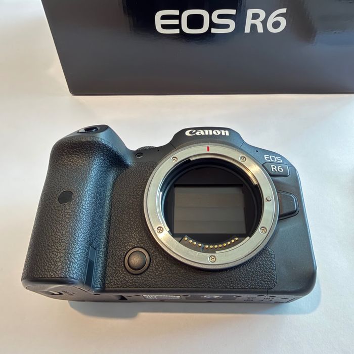 Aparat Canon EOS R6 korpus/body + SmallRig